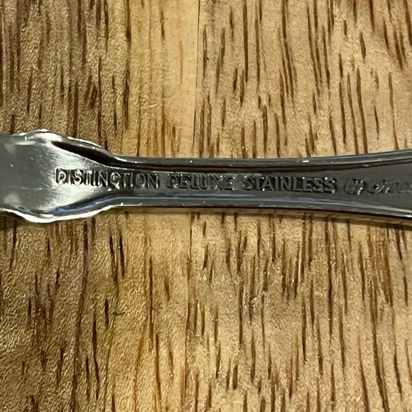 Oneida VALERIE Distinction Deluxe
Stainless Flatware Salad Forks (9) - Picture 6 of 6